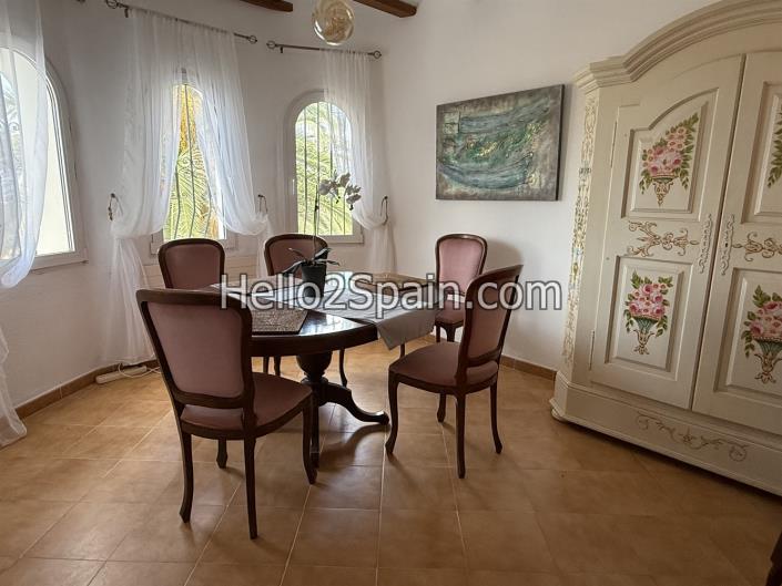 Image No.20-4 Bed Villa / Detached for sale