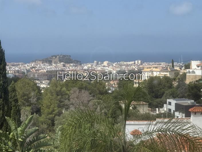 Image No.23-4 Bed Villa / Detached for sale