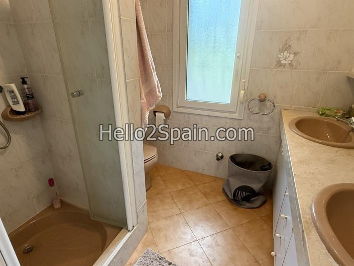 Image No.27-4 Bed Villa / Detached for sale