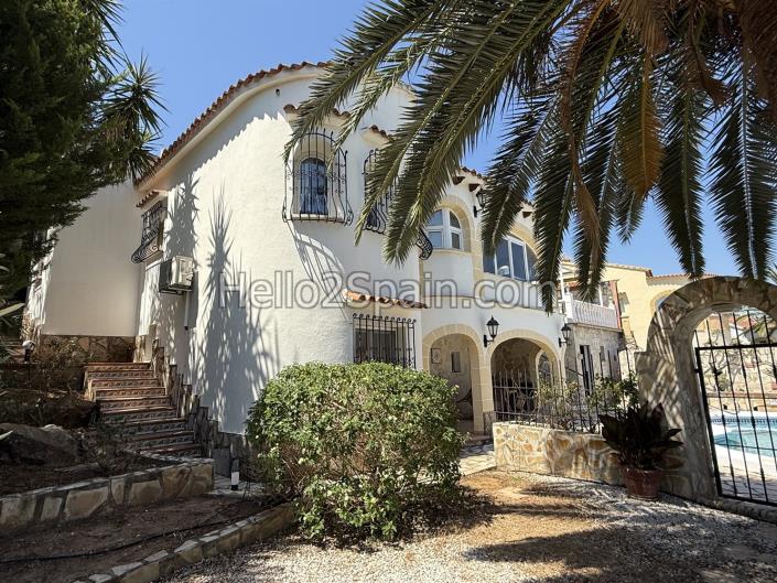Image No.3-4 Bed Villa / Detached for sale