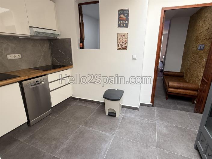 Image No.15-3 Bed Townhouse for sale