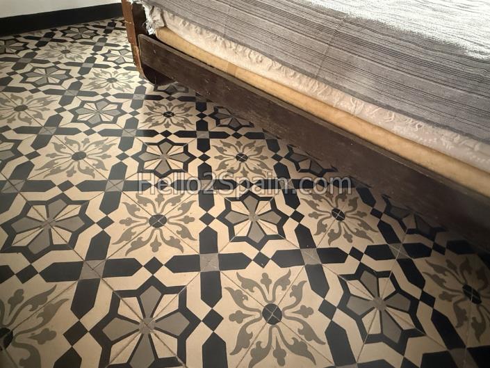 Image No.25-4 Bed Townhouse for sale