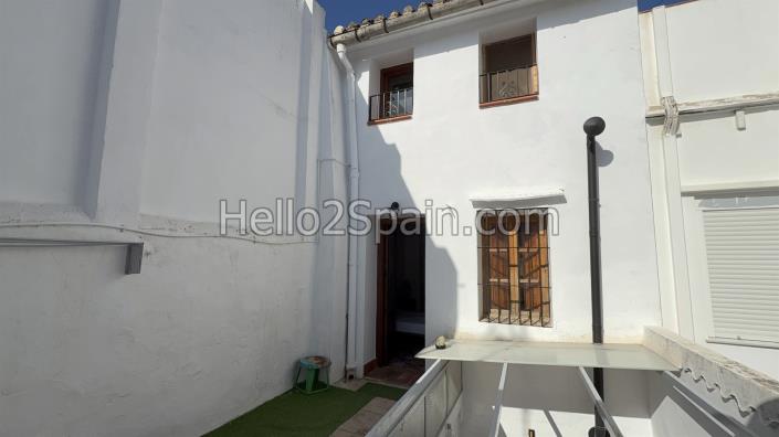 Image No.35-4 Bed Townhouse for sale