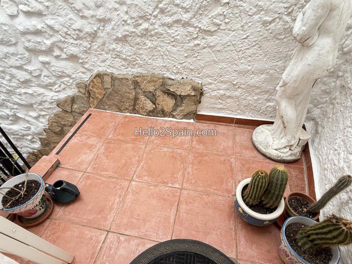 Image No.25-3 Bed Townhouse for sale