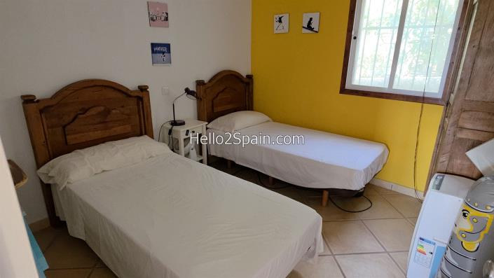 Image No.43-4 Bed Country House for sale