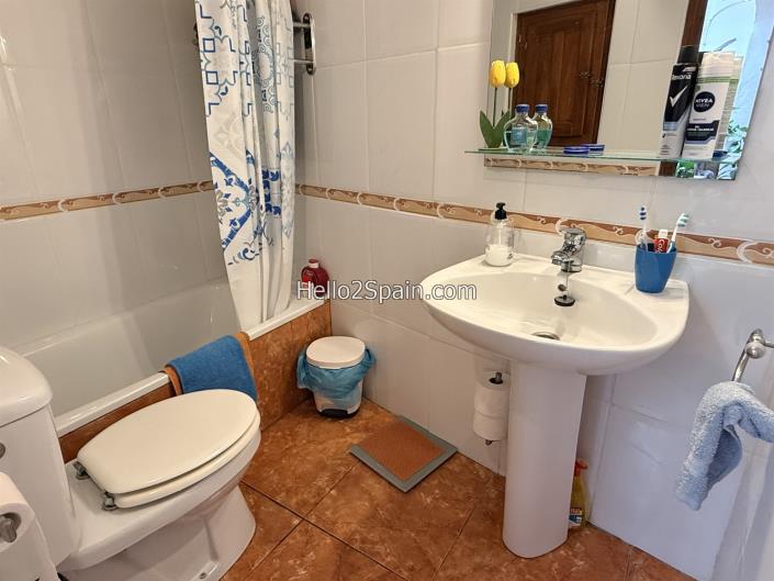 Image No.14-4 Bed Townhouse for sale