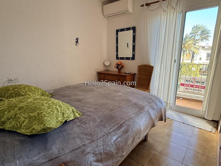 Image No.15-2 Bed Townhouse for sale