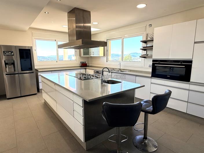 Image No.5-Villa / Détaché de 10 chambres à vendre à Torrent