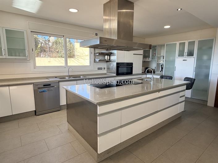 Image No.10-Villa / Détaché de 10 chambres à vendre à Torrent