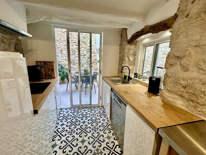 Image No.14-3 Bed Townhouse for sale