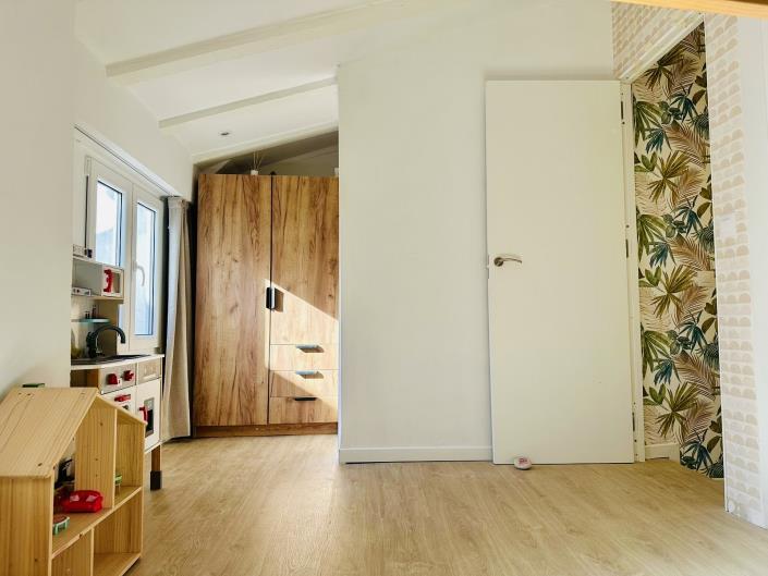 Image No.24-3 Bed Townhouse for sale