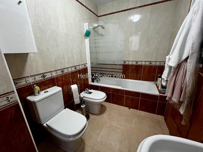 Image No.8-2 Bed Townhouse for sale