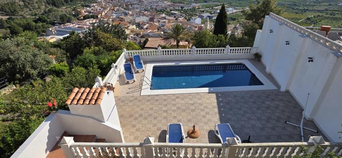 Image No.5-Villa / Détaché de 4 chambres à vendre à Ador