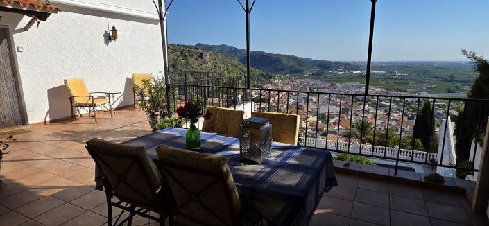 Image No.6-Villa / Détaché de 4 chambres à vendre à Ador