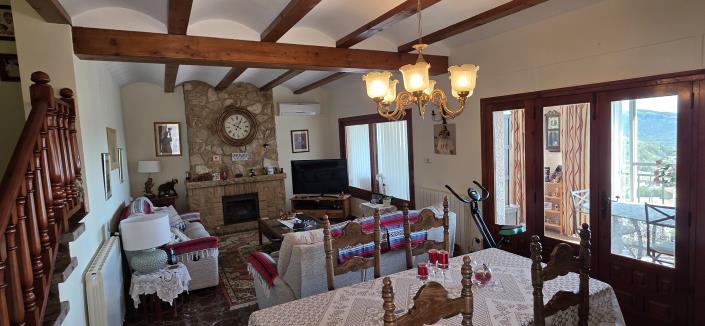 Image No.26-Villa / Détaché de 4 chambres à vendre à Ador