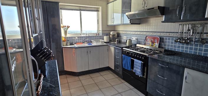 Image No.31-Villa / Détaché de 4 chambres à vendre à Ador