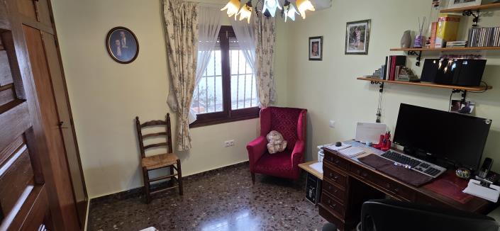 Image No.41-Villa / Détaché de 4 chambres à vendre à Ador