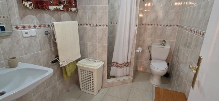 Image No.51-Villa / Détaché de 4 chambres à vendre à Ador