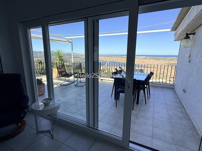 Image No.19-4 Bed Villa / Detached for sale