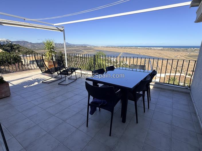 Image No.20-4 Bed Villa / Detached for sale