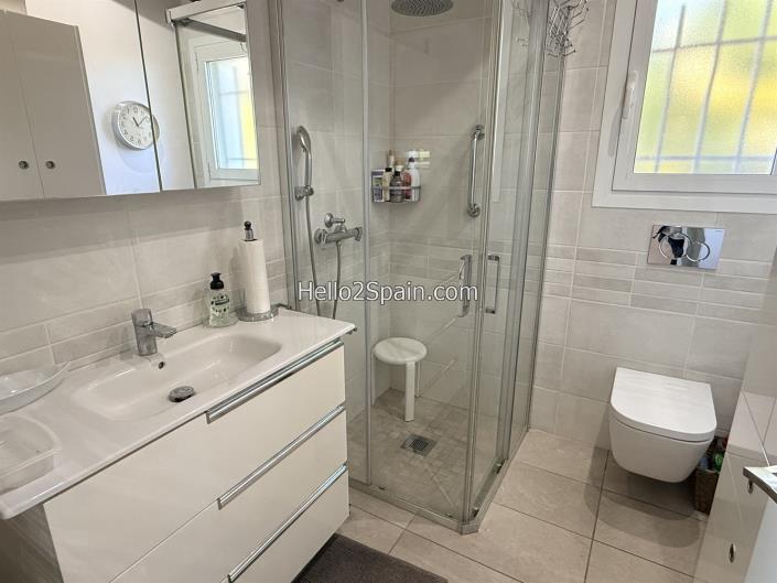 Image No.30-4 Bed Villa / Detached for sale