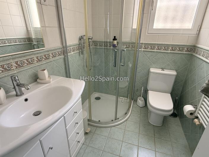 Image No.41-4 Bed Villa / Detached for sale