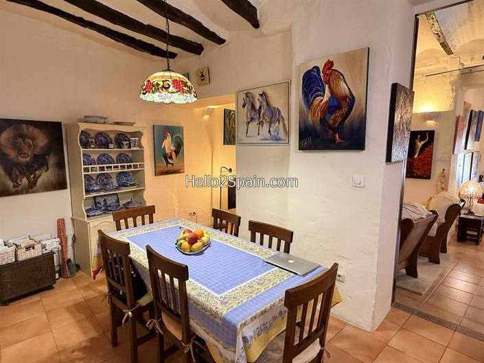 Image No.19-4 Bed Townhouse for sale