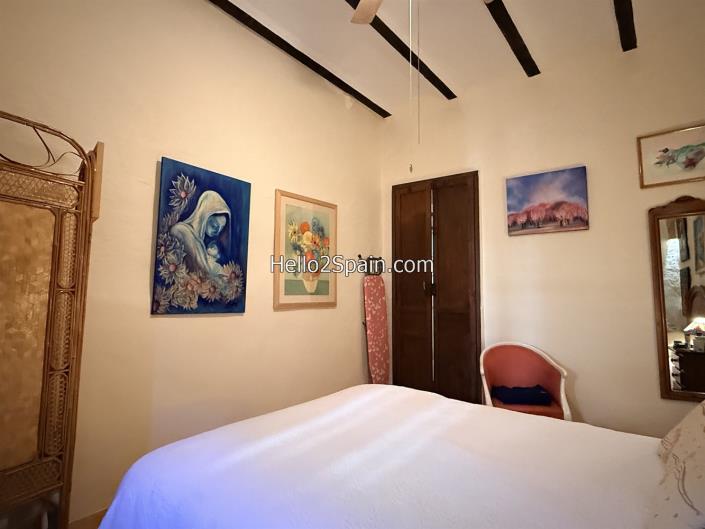 Image No.21-4 Bed Townhouse for sale