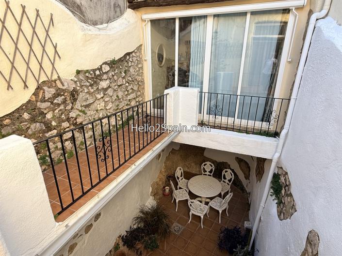 Image No.35-4 Bed Townhouse for sale