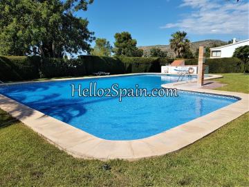 Los-Almendros-pool--1-