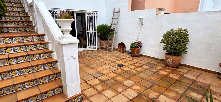 Image No.8-3 Bed Townhouse for sale