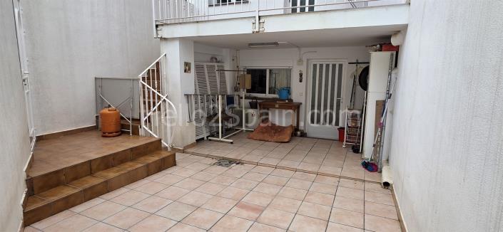 Image No.34-3 Bed Townhouse for sale