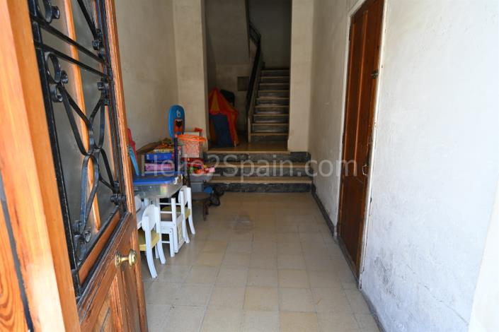 Image No.7-8 Bed House for sale