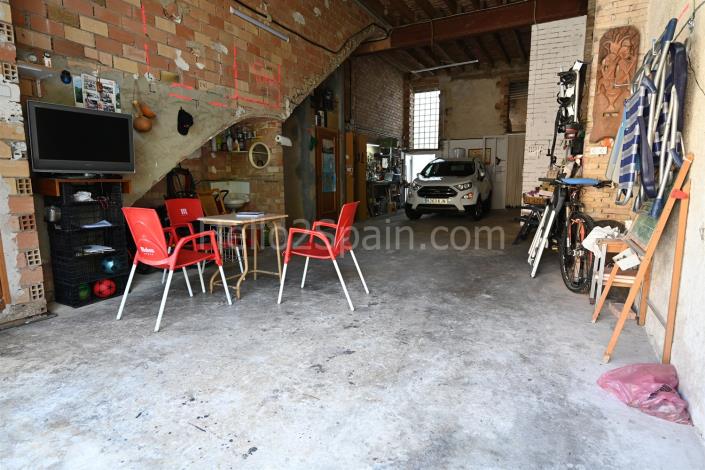 Image No.10-8 Bed House for sale