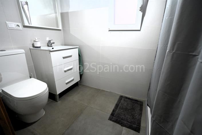Image No.15-8 Bed House for sale