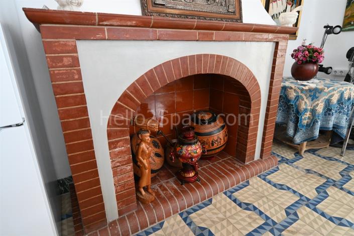 Image No.22-8 Bed House for sale