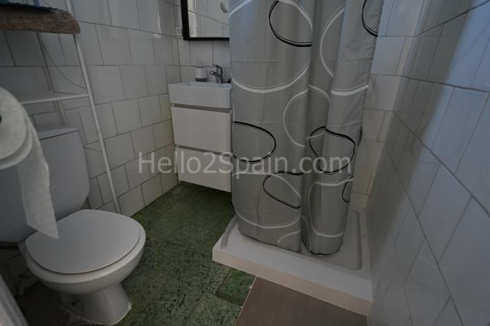 Image No.24-8 Bed House for sale