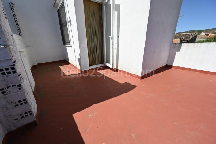 Image No.26-8 Bed House for sale