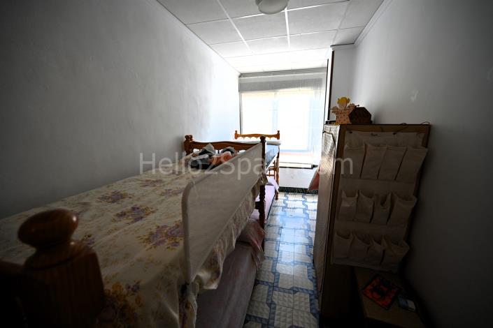 Image No.34-8 Bed House for sale
