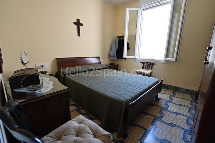 Image No.43-8 Bed House for sale