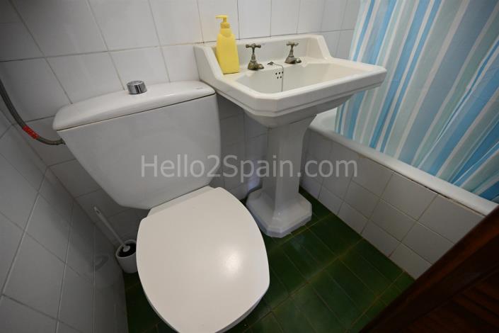 Image No.45-8 Bed House for sale