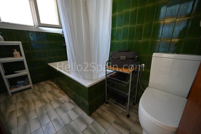 Image No.46-8 Bed House for sale