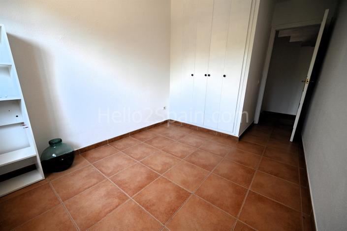 Image No.33-4 Bed Townhouse for sale