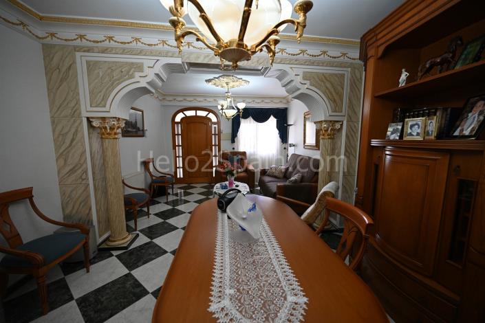 Image No.11-3 Bed Townhouse for sale