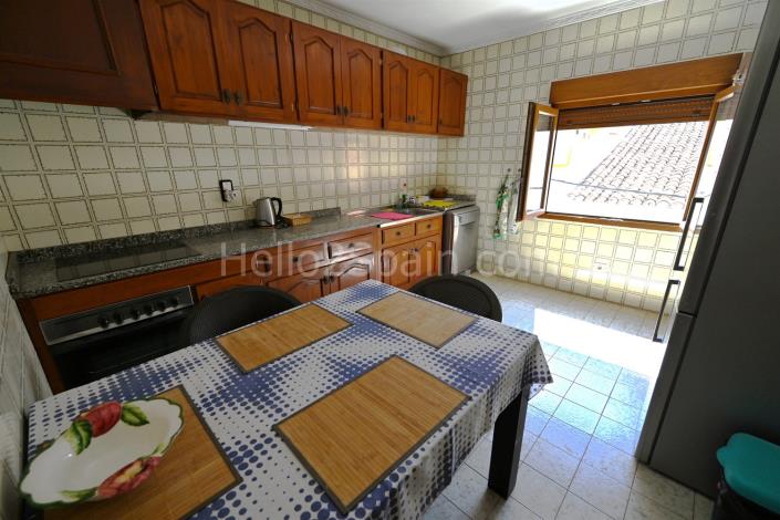 Image No.7-6 Bed Studio for sale