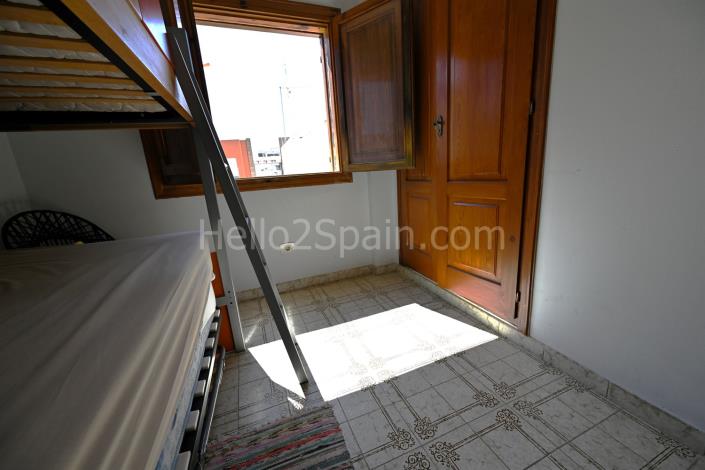 Image No.17-6 Bed Studio for sale