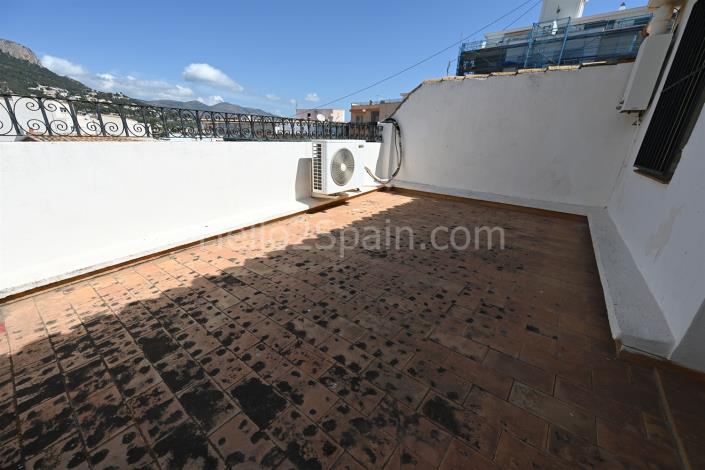 Image No.33-6 Bed Studio for sale