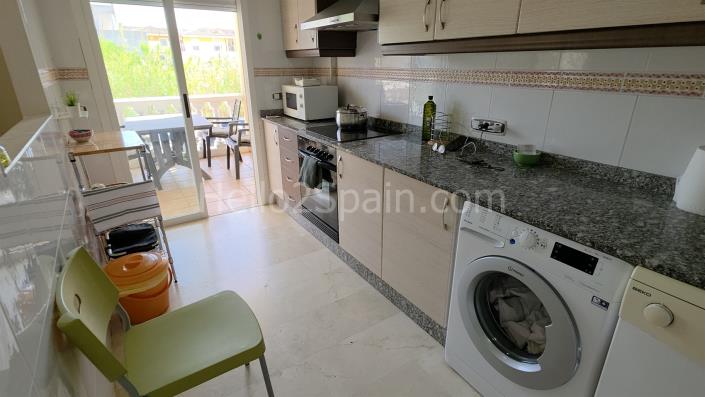 Image No.4-2 Bed Townhouse for sale