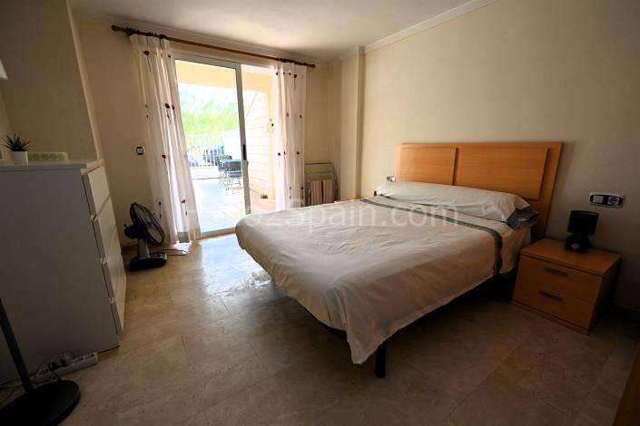 Image No.11-2 Bed Townhouse for sale