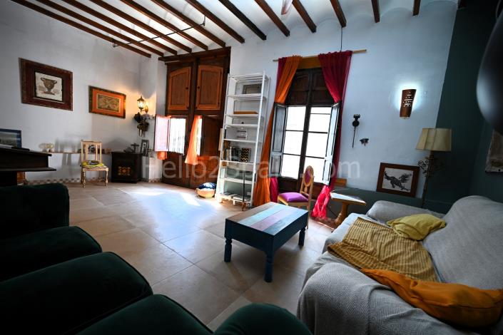 Image No.8-2 Bed Townhouse for sale